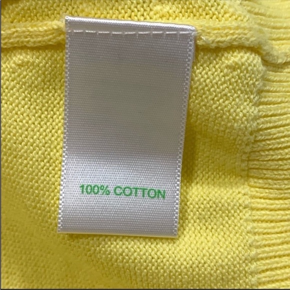 Yellow Cotton Lilly Pulitzer Cardigan with white piping and pockets - Picture 9 of 9